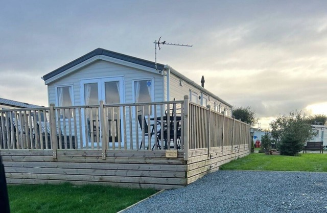 3 Bed New Lodge - 7 Lakes Country Park DN17