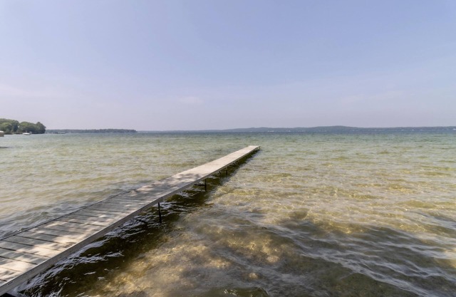 3 bedroom 1 bath cabin with private frontage on Platte Lake