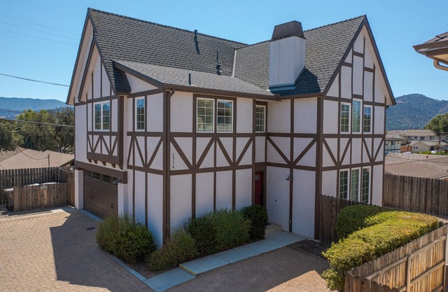 Downtown Solvang 3 chambres 2. 5 salles de bain Charmante maison danoise