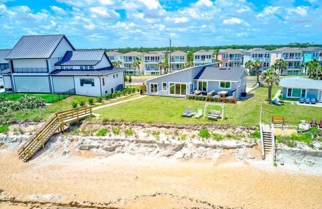 3-bedroom 3-bath beachfront house in amazing Flagler Beach FL