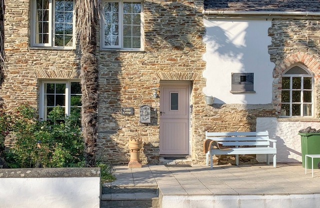 3 bedroom accommodation in Ruanlanihorne, near Truro