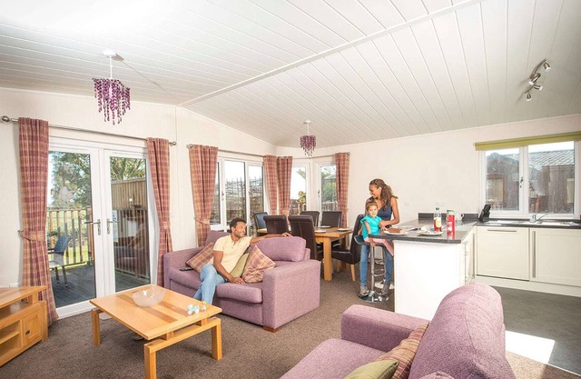 3 bedroom accommodation in Burnham-on-Sea
