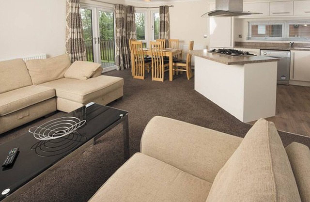 3 bedroom accommodation in Burnham-on-Sea
