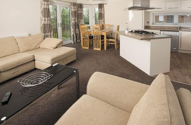 3 bedroom accommodation in Burnham-on-Sea