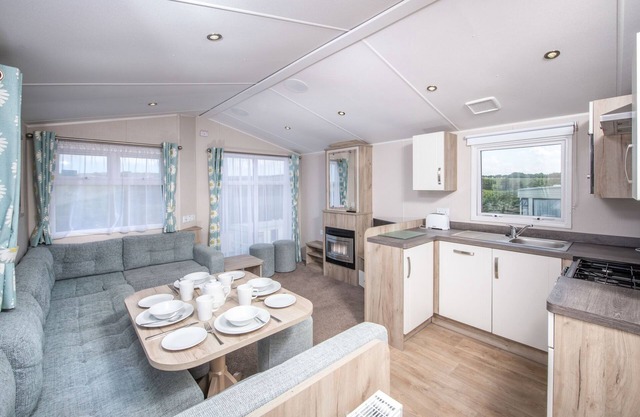 3 bedroom accommodation in Burnham-on-Sea