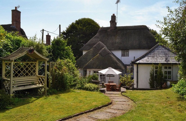Alojamiento de 3 habitaciones en Farnham, cerca de Blandford Forum