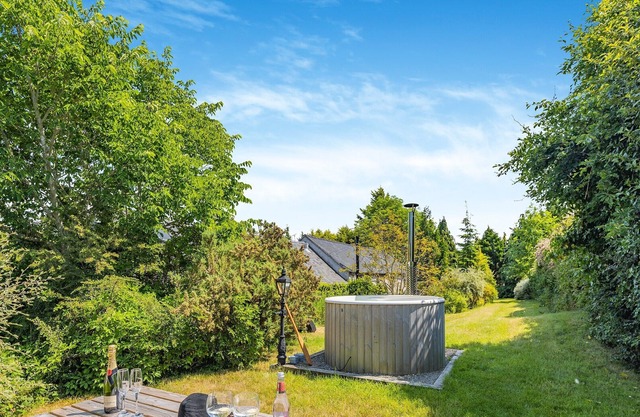 3 bedroom accommodation in Betws Yn Rhos
