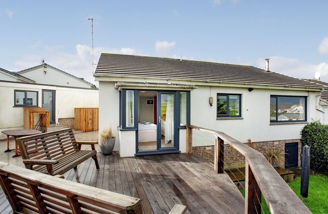 3 bedroom accommodation in Widemouth Bay
