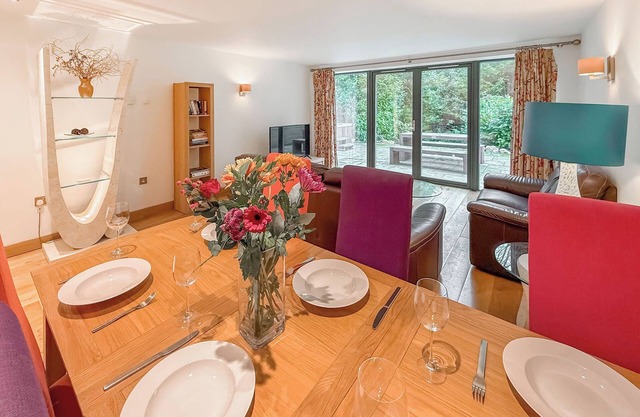 3 bedroom accommodation in Carnon Downs