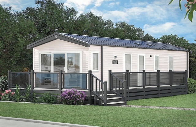 3 bedroom accommodation in Holywell Bay