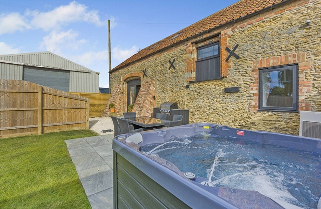 3 bedroom accommodation in East Firsby