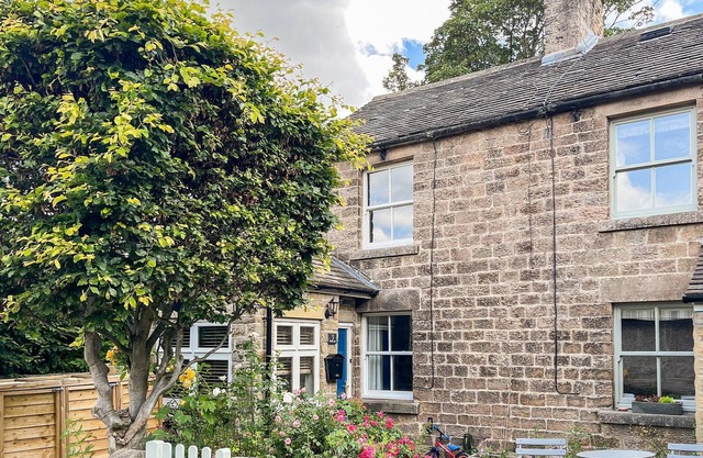 3 bedroom accommodation in Hathersage, near Hope Valley