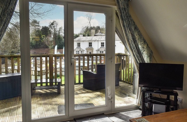 3 bedroom accommodation in Callington