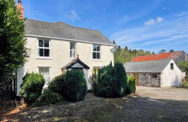 Y Ddol offers a perfect space for relaxation with your in the beautiful Welsh countryside.