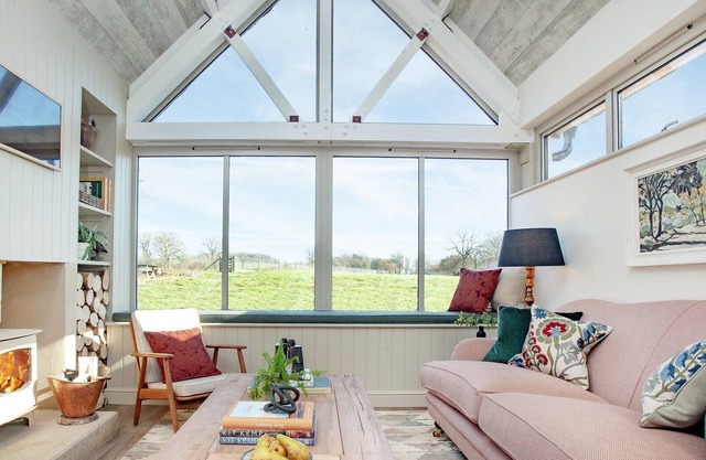 3 bedroom accommodation in Kentisbeare, near Cullompton
