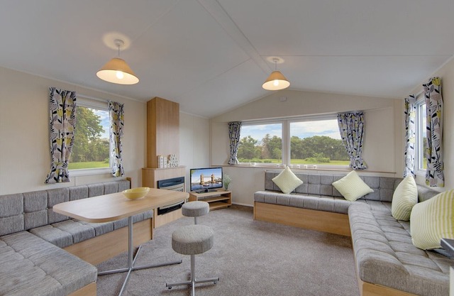 3 bedroom accommodation in Kilwinning,