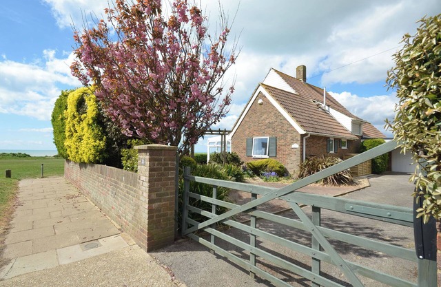 3 bedroom accommodation in Rustington