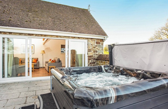 Experience this luxurious escape, nestled at The Mole Resort near Chittlehamholt, North Devon.