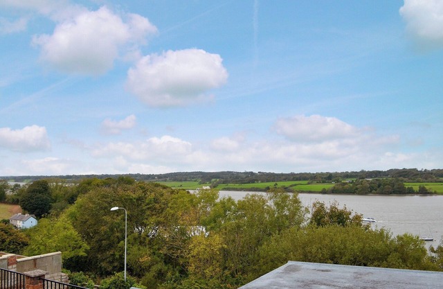 Logement de 3 chambres à Y Felinheli, Gwynedd