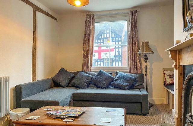 3 bedroom accommodation in Ashbourne