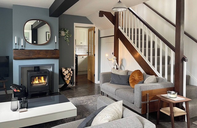 3 bedroom accommodation in Calbourne