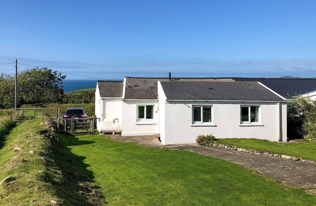 3 bedroom accommodation in Llanrhian