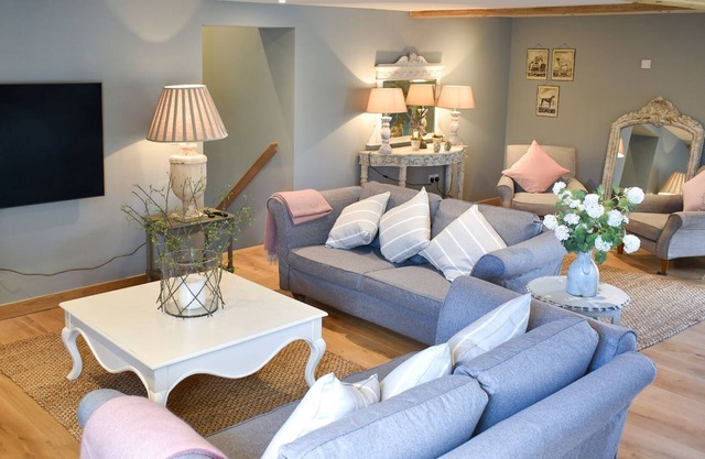 3 bedroom accommodation in Ulcombe, near Maidstone