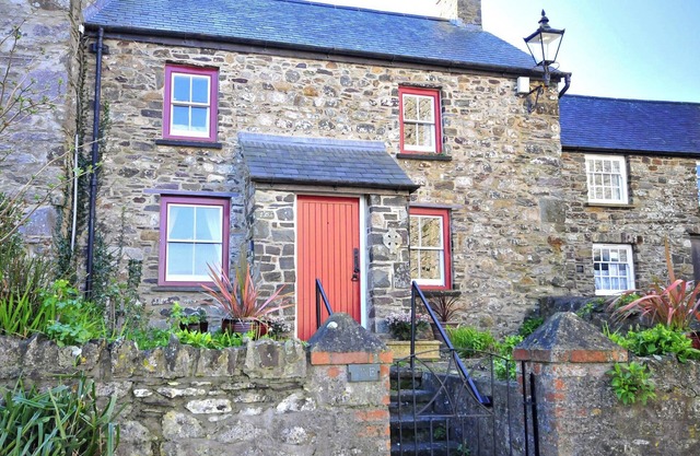 3 bedroom accommodation in St Davids