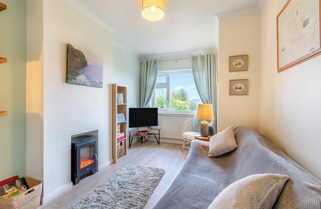Chosen for its superb location to discover St Davids on foot and close to a plethora of beaches.