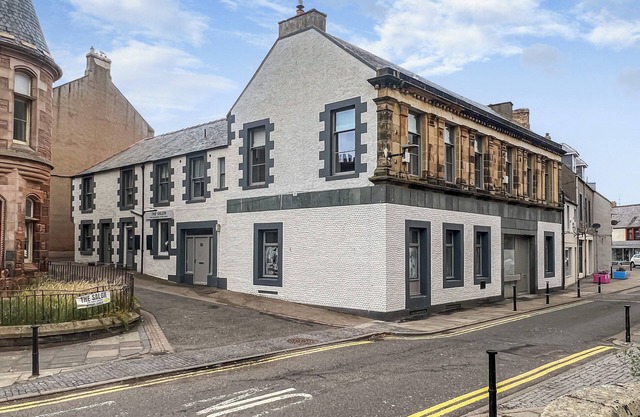 3 bedroom accommodation in Eyemouth