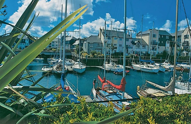 3 bedroom accommodation in Falmouth