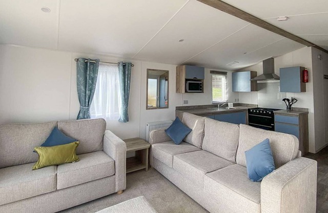3 bedroom accommodation in Hastings