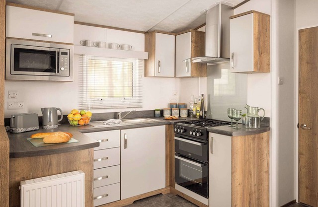 3 bedroom accommodation in Talacre, Holywell