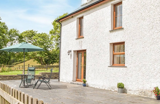 3 bedroom accommodation in Bwich-llan, near Lampeter