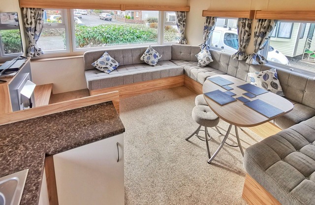 3 bedroom accommodation in Clunderwen, Nr Narberth