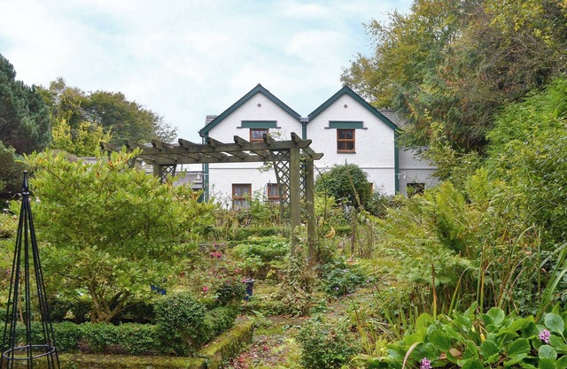 Alojamiento de 3 habitaciones en Llanbedrgoch, Anglesey