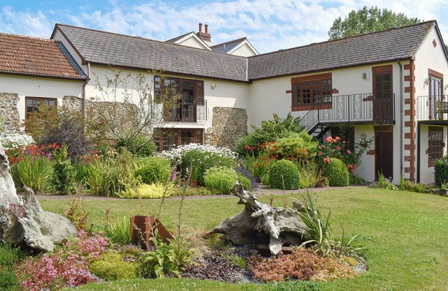 3 bedroom accommodation in Sidbury, near Sidmouth