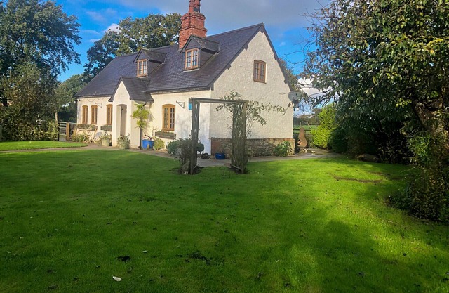 3 bedroom accommodation in St Asaph