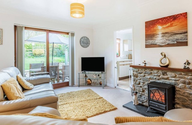 3 bedroom accommodation in Tal-y-bont, near Barmouth