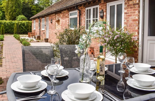 3 bedroom accommodation in Wimborne