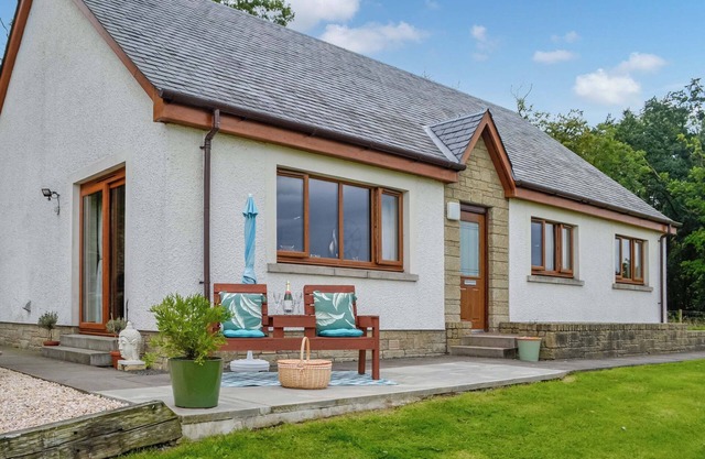 3 bedroom accommodation in Cumnock