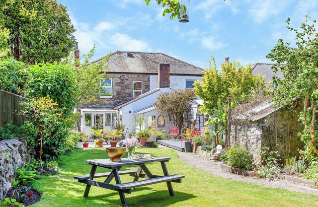 3 bedroom accommodation in Redruth, near Portreath