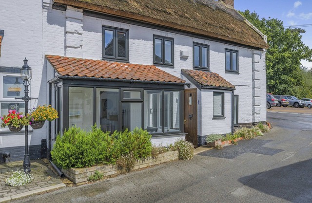 3 bedroom accommodation in Reedham