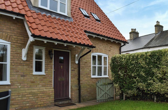 A delightful cottage set in the heart of Sawston, off a quiet cul de sac.