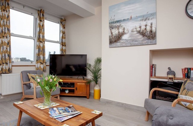 3 bedroom accommodation in Torquay