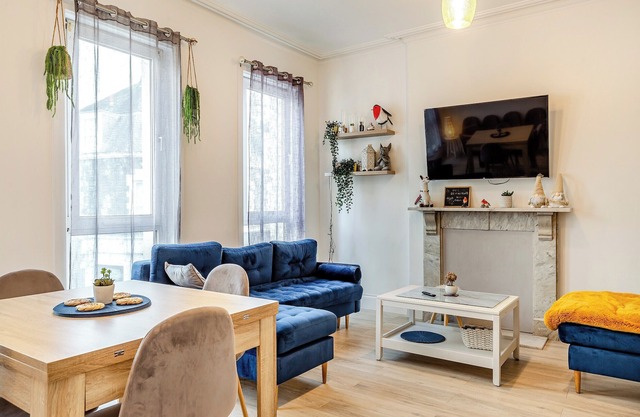 3 bedroom accommodation in Torquay