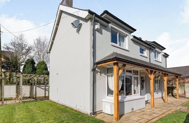 3 bedroom accommodation in Carno