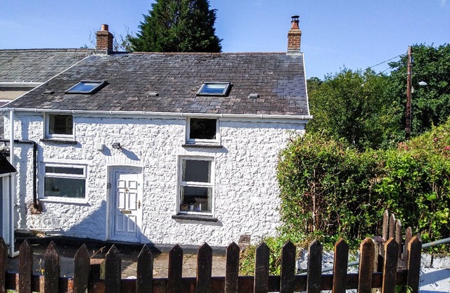 3 bedroom accommodation in Upper Cwmtwrch, near Ystradgynlais