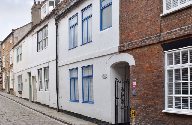 3 bedroom accommodation in Whitby