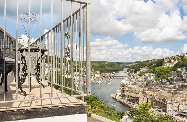 3 bedroom accommodation in Looe